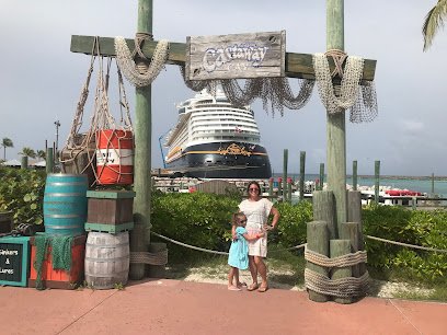 Danielle Phillips – Moments of Magic Travel Agent